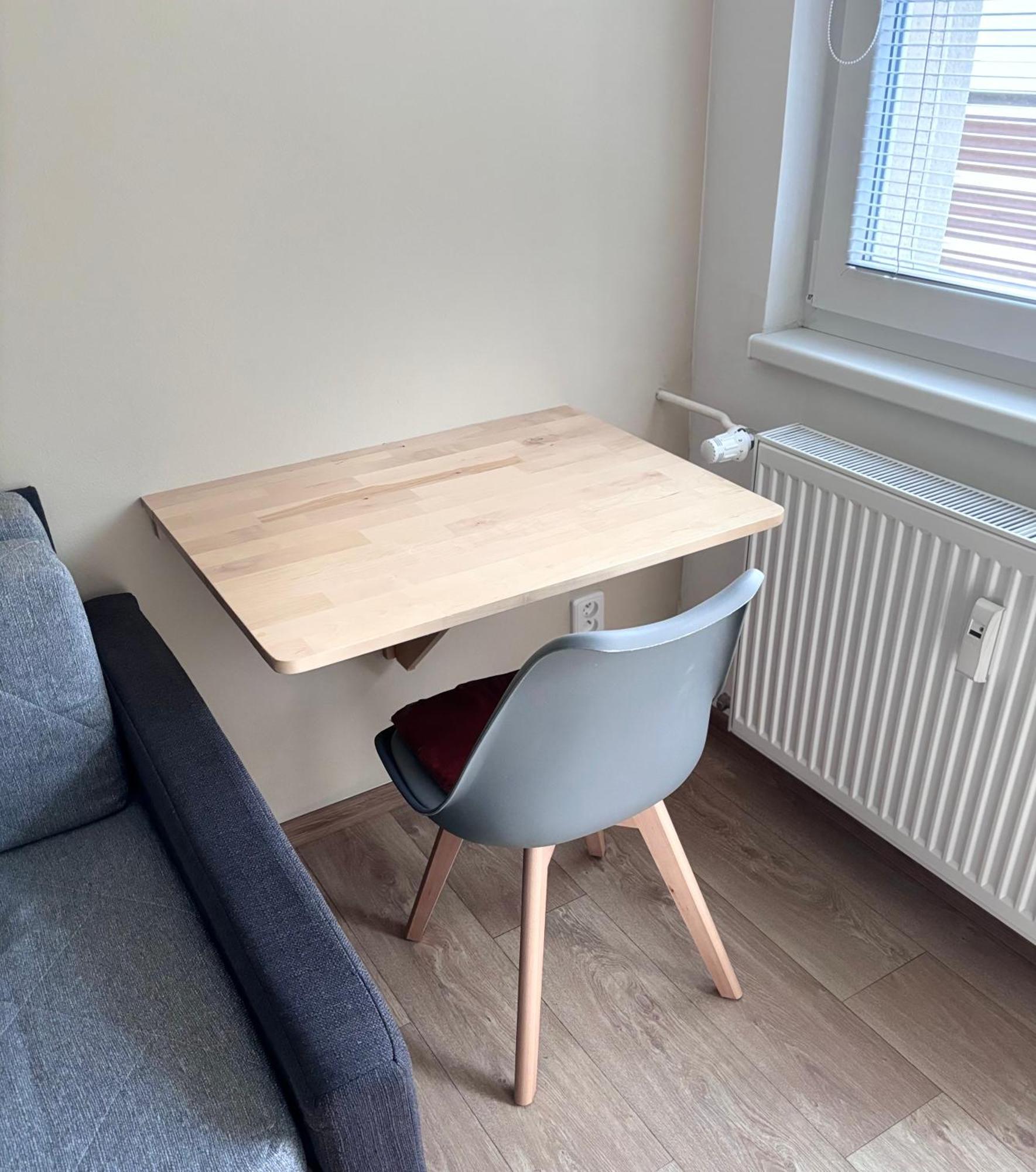 Apartman Na Kraji Lesa Všemina Esterno foto